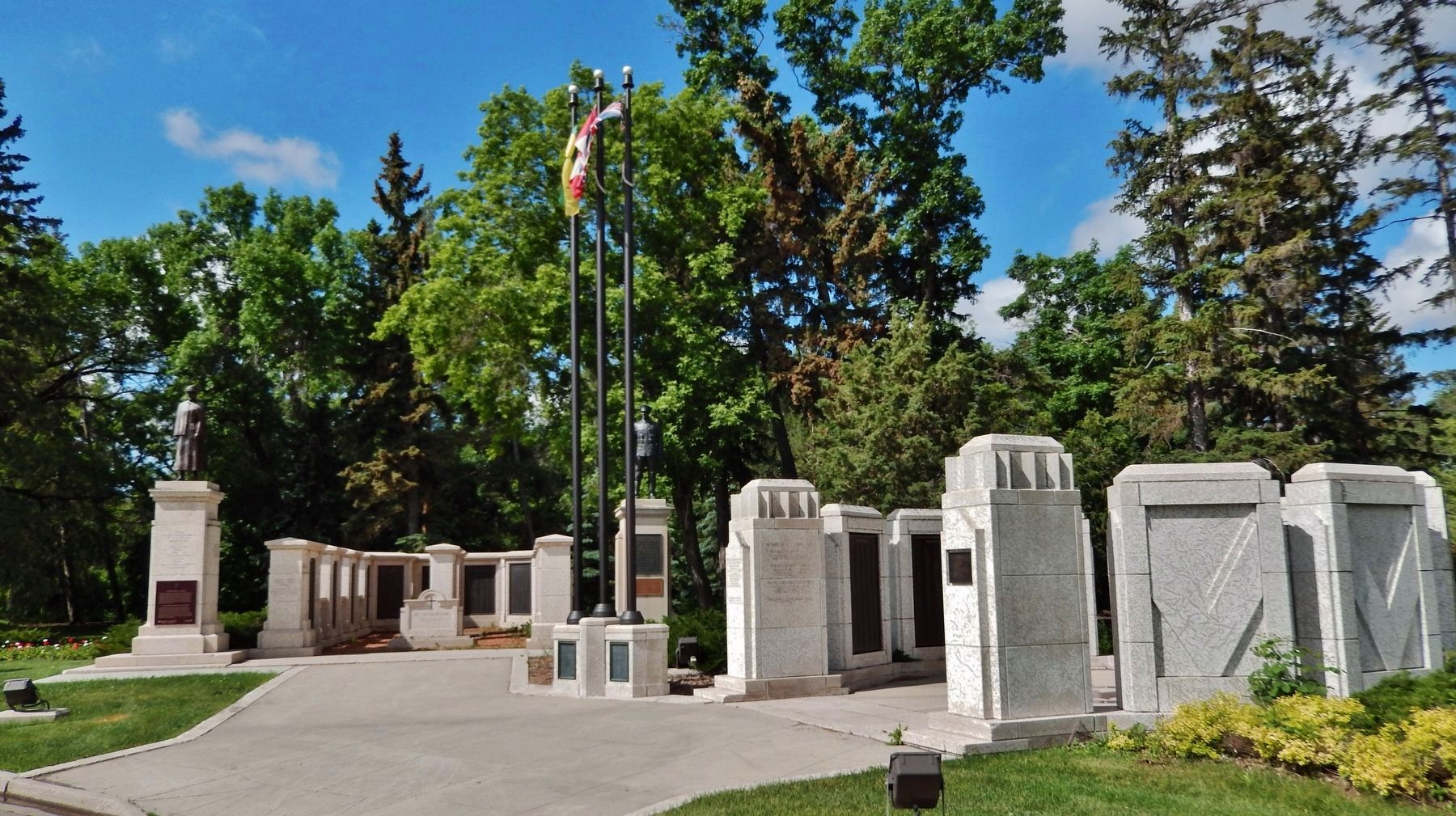 Saskatchewan Provincial War Memorial image. Click for full size.