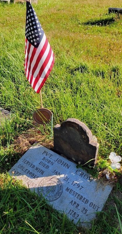 Grave of Revolutionary War Soldier Pvt. John Crow image. Click for full size.