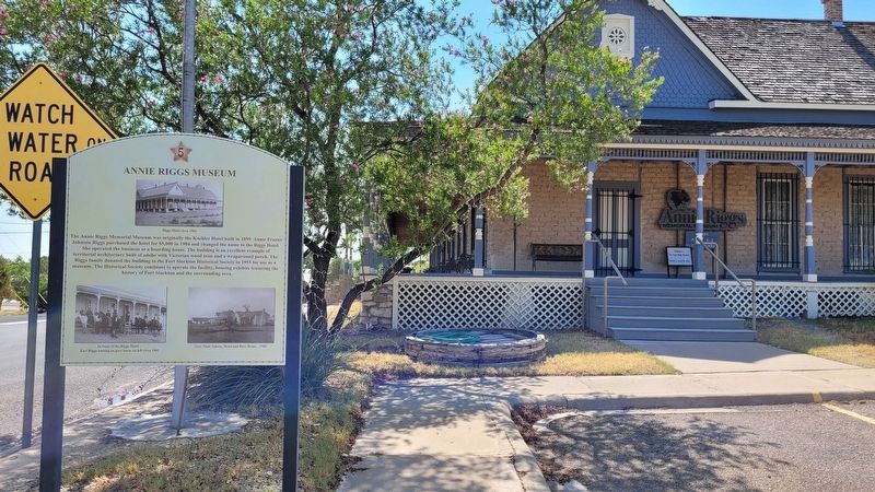 The Annie Riggs Museum and Marker image. Click for full size.
