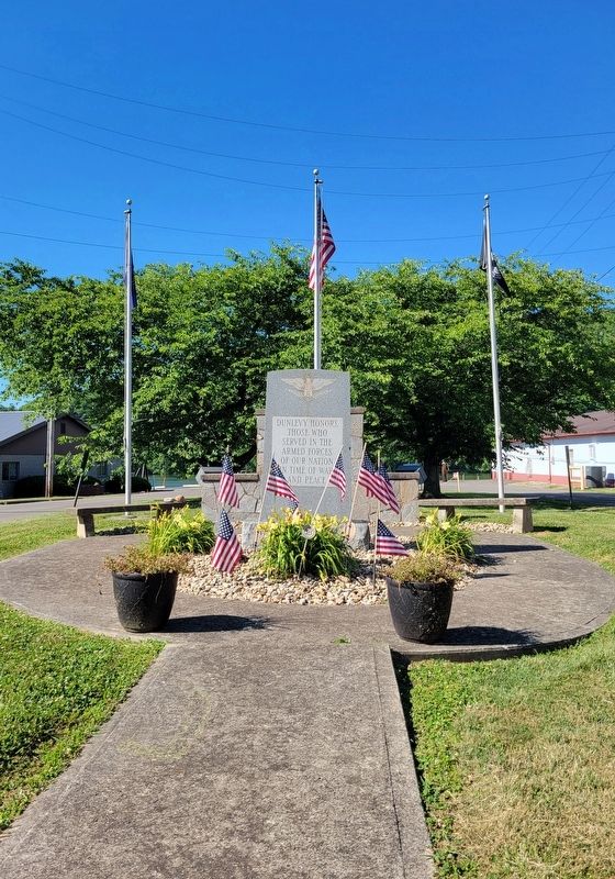 Veterans Memorial image. Click for full size.