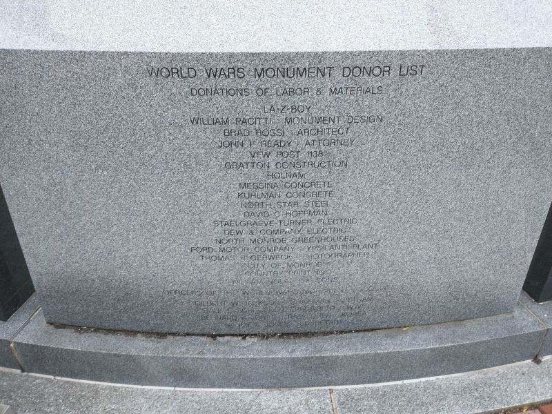 Monroe County World Wars Memorial image. Click for full size.