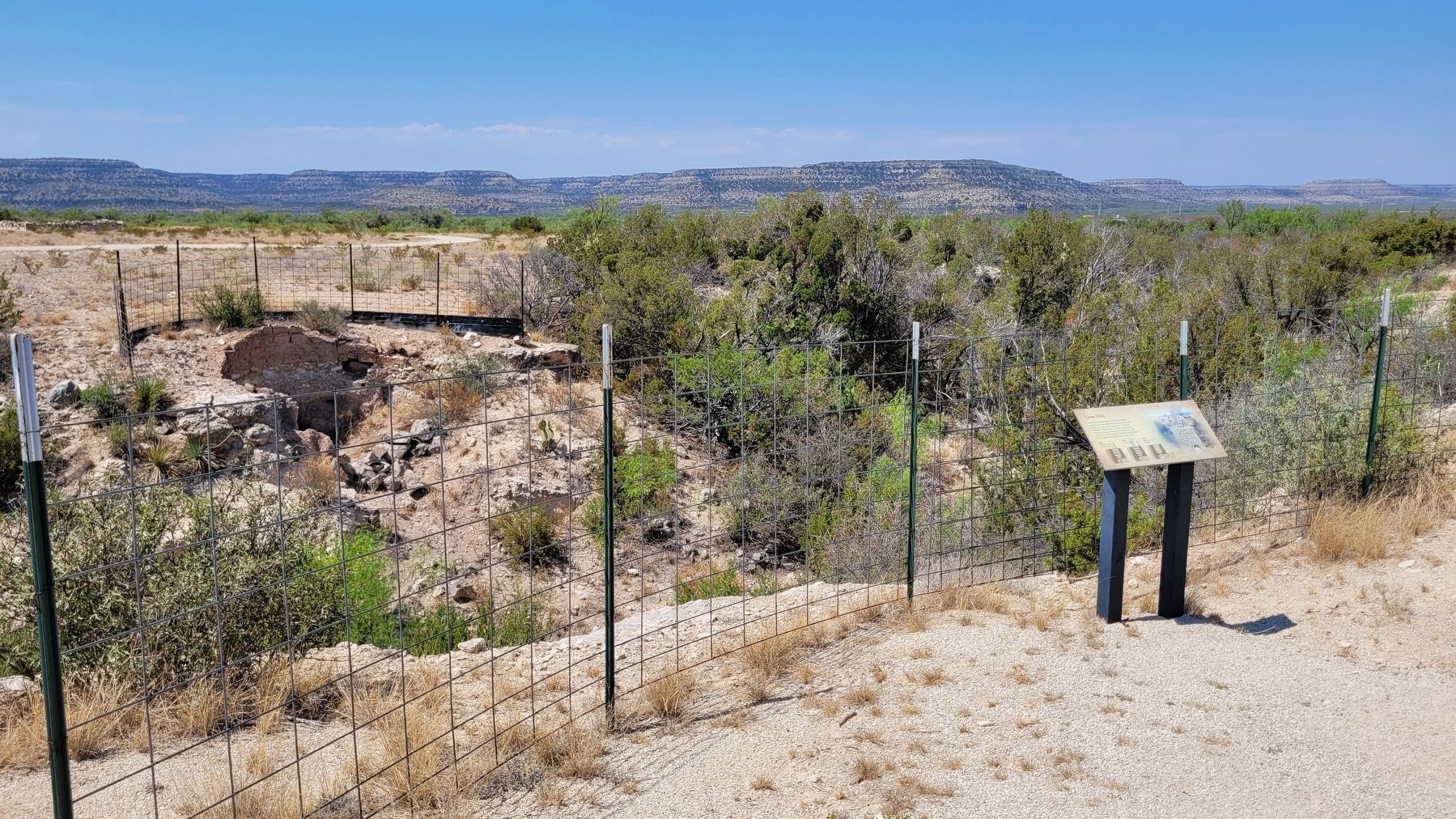 The view of the Lime Kiln and Marker from the pathway image. Click for full size.