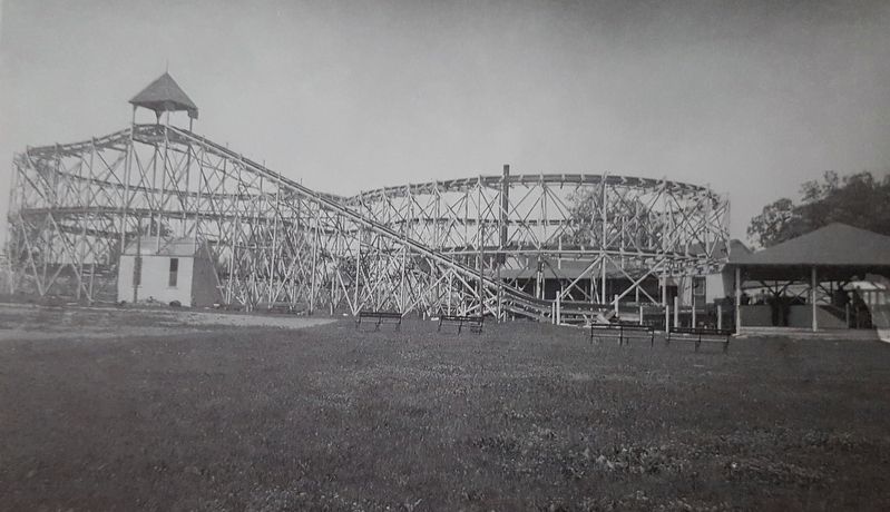 The Figure Eight Roller Coaster image. Click for full size.