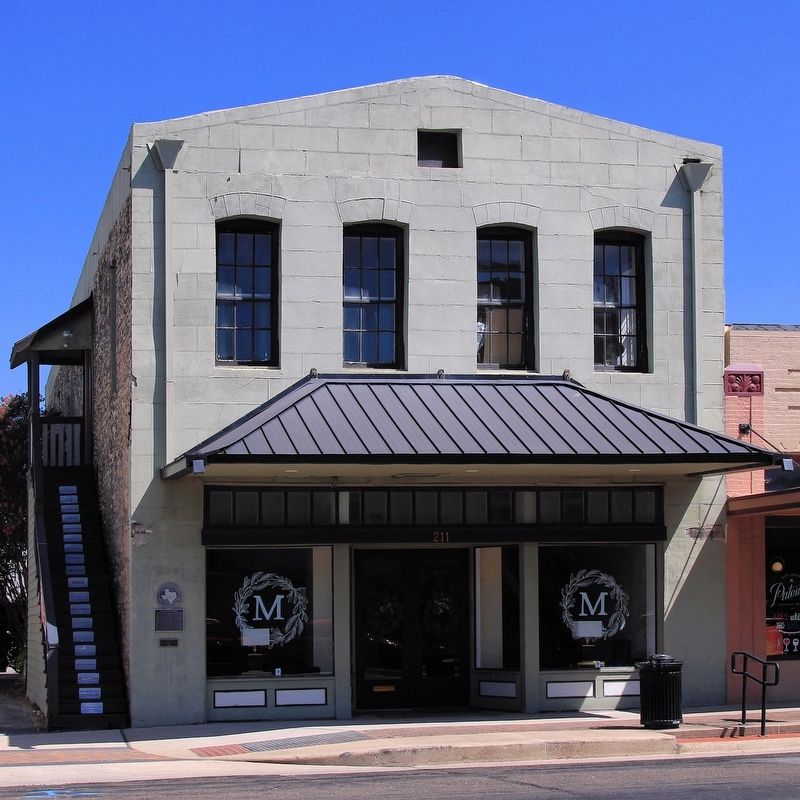 The Leake Building and Marker. Click for full size. The Leake Building and Marker image. Click for full size.