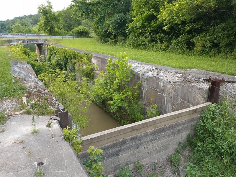 Lock 37 image. Click for full size.