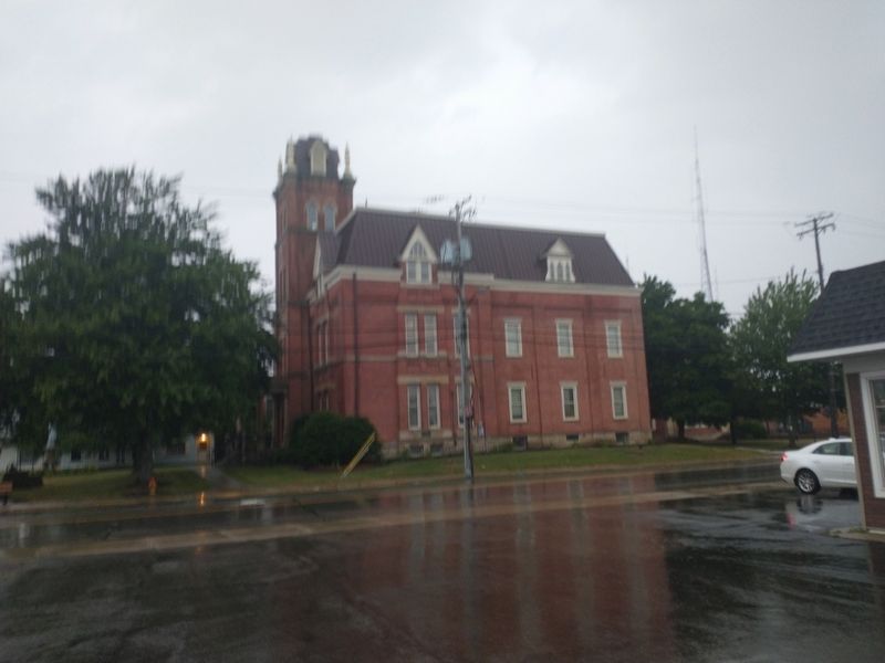 Ashtabula County Courthouse image. Click for full size.