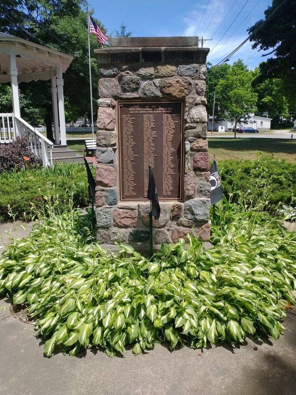 Sharron Center Veterans Memorial image. Click for full size.