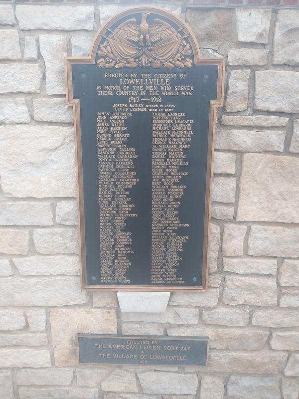 Lowellville Veterans Memorial image. Click for full size.