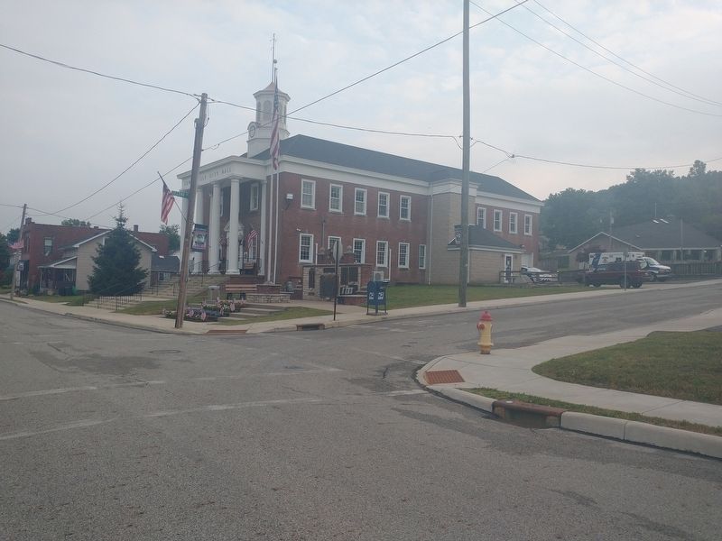 Lowellville Veterans Memorial image. Click for full size.