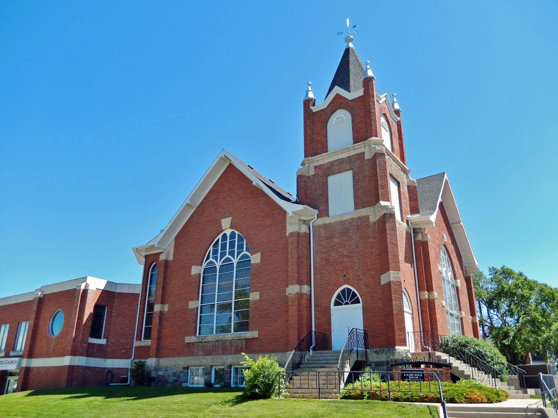 First United Church (<i>southwest elevation</i>) image. Click for full size.