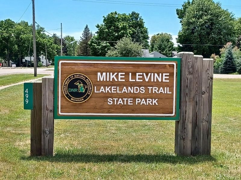 Mike Levine Lakelands Trail State Park sign image. Click for full size.