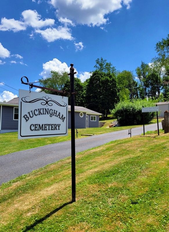 Buckingham Cemetery Sign and Entrance image. Click for full size.