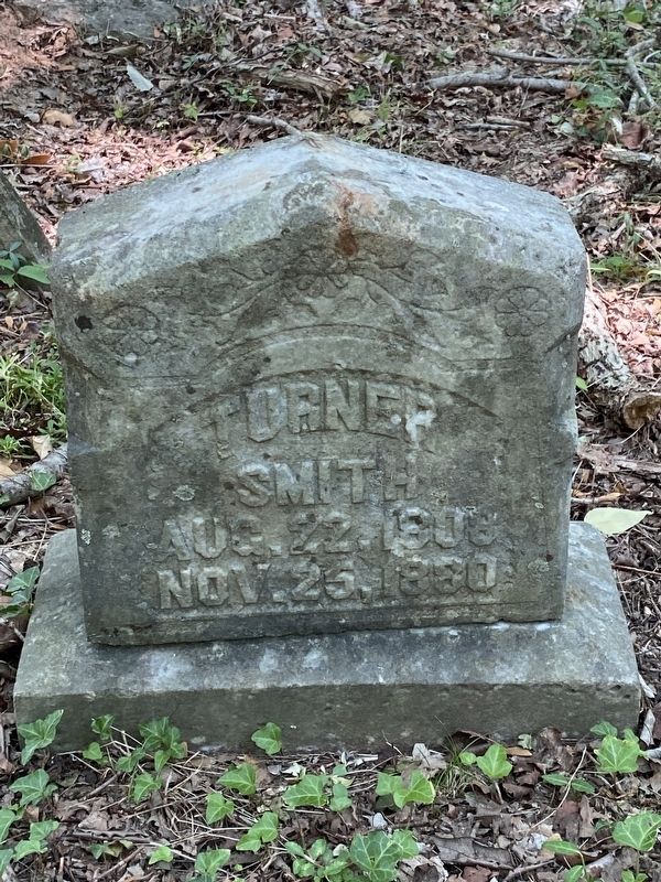 Turner Smith�s headstone image. Click for full size.