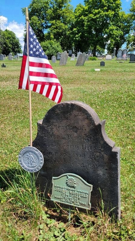 Grave of Revolutionary War Soldier Joseph Woodfill image. Click for full size.