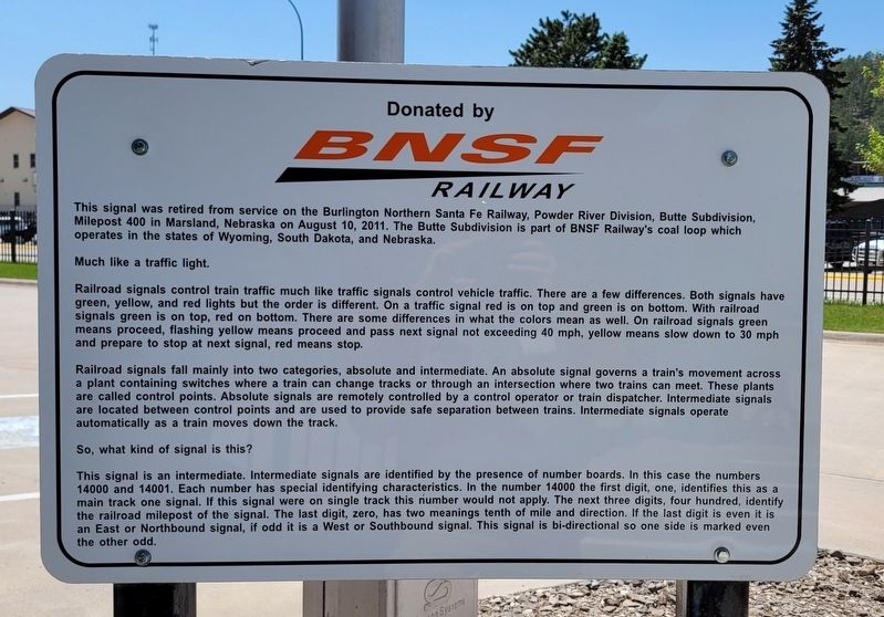 BNSF Railroad Signal Marker image. Click for full size.