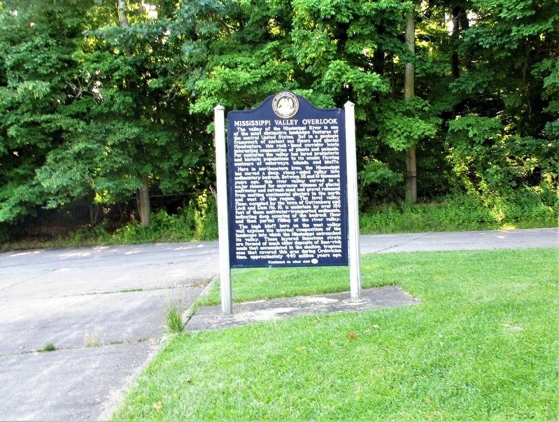 Mississippi Valley Overlook Marker image. Click for full size.
