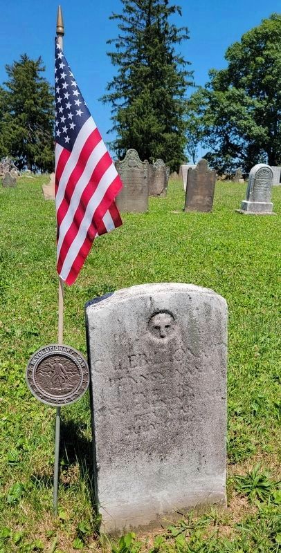 Grave of Revolutionary War Soldier Caleb Leonard Jr. image. Click for full size.