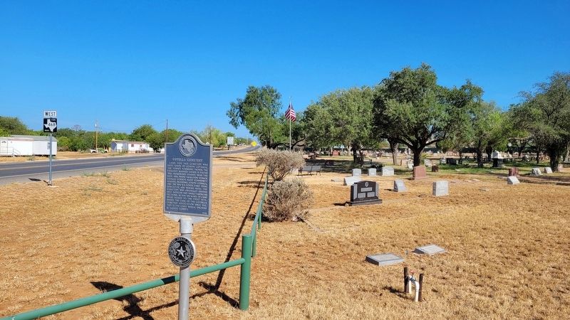 The Cotulla Cemetery and Marker image. Click for full size.