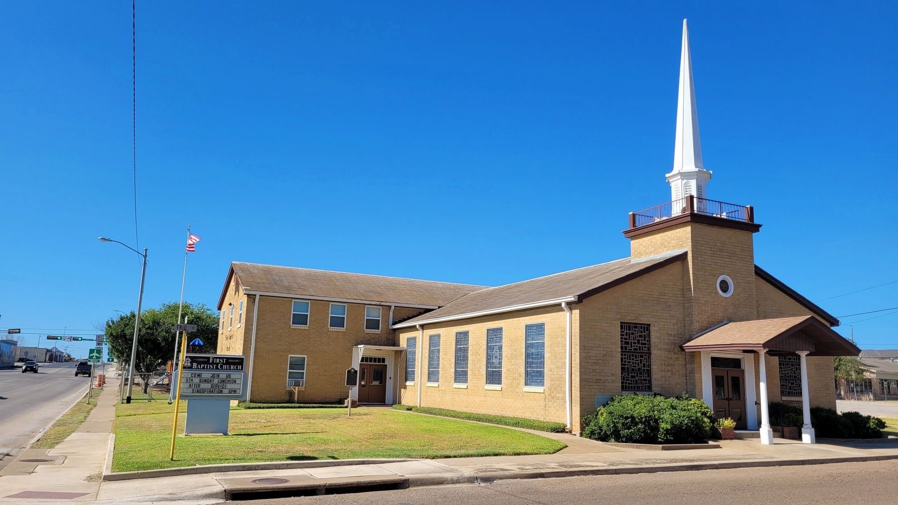The First Baptist Church of Cotulla image. Click for full size.