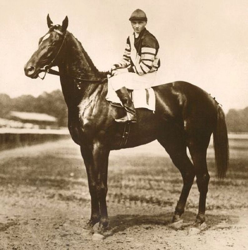 Man o' War image. Click for full size.