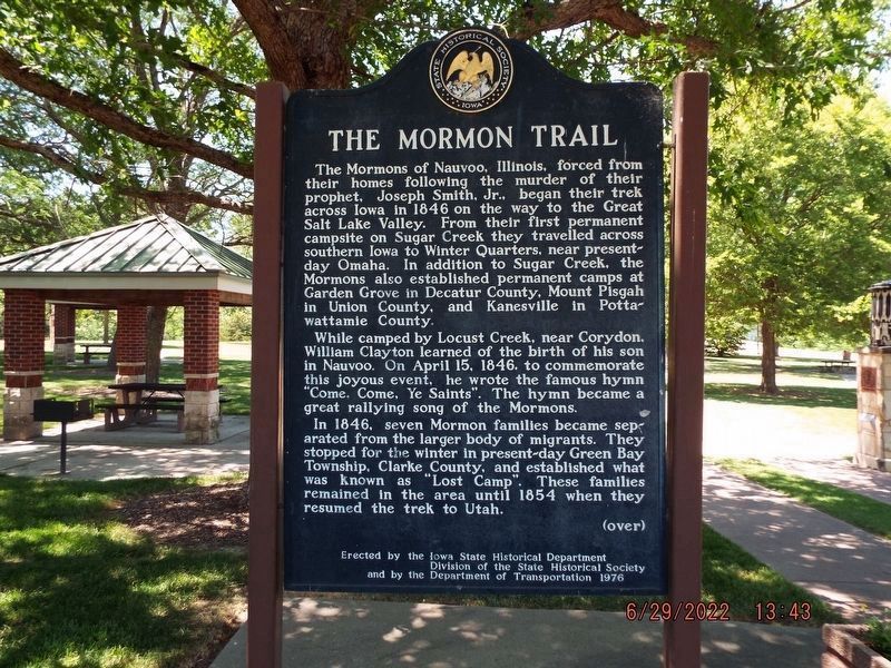 The Mormon Trail / Utopian Experiments in Southern Iowa Marker image. Click for full size.
