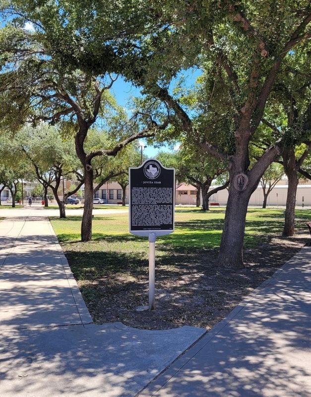 The Jovita Idar Marker in the St. Peter�s Plaza image. Click for full size.