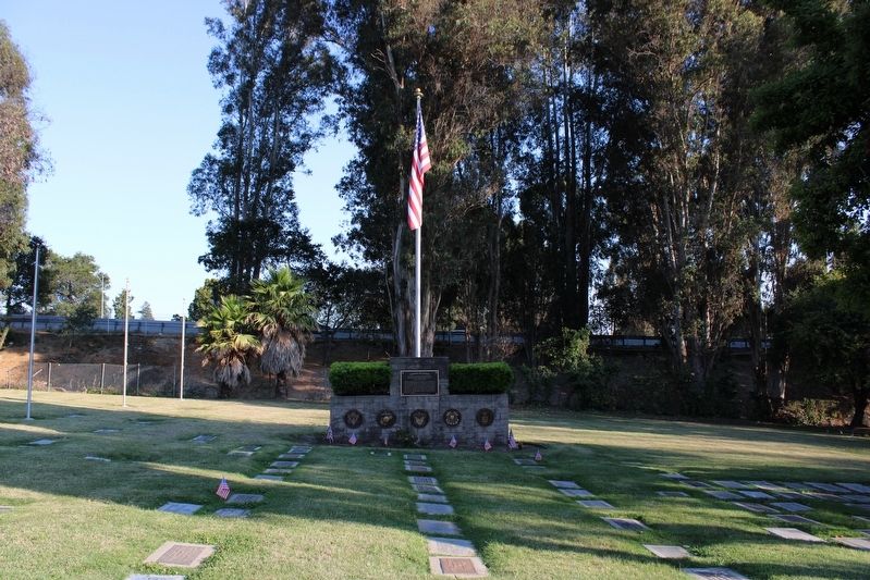Santa Cruz Memorial Park Garden of Honor image. Click for full size.