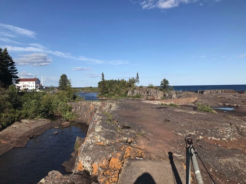 Geology of the Point, on the trail to the Grand Marais Lighthouse image. Click for full size.
