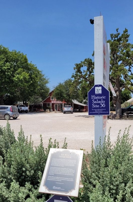 The W.R. Berry Carriage House and Marker image. Click for full size.