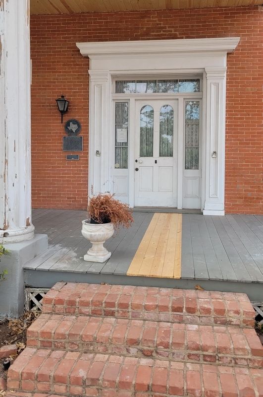 The front porch of the C.C. McCulloch House with the Marker image. Click for full size.