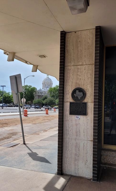 The Alico Building Marker with courthouse in the background image. Click for full size.