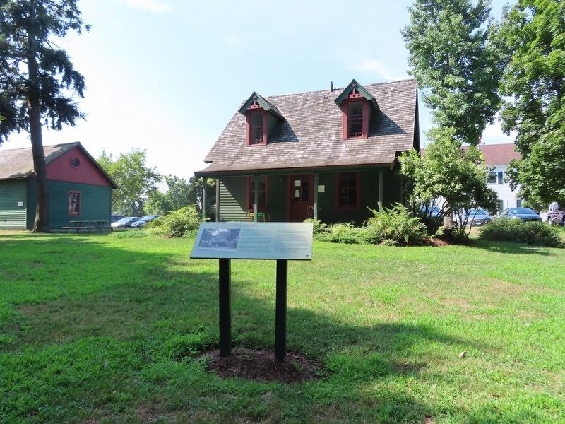 A Workers Cottage Marker image. Click for full size.