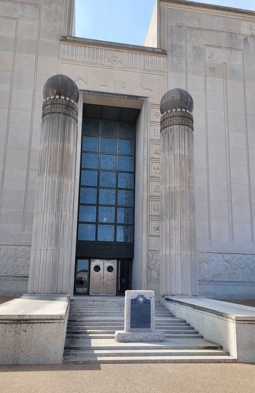 The entrance to the Grand Lodge of Texas, A.F & A.M. and Marker image. Click for full size.