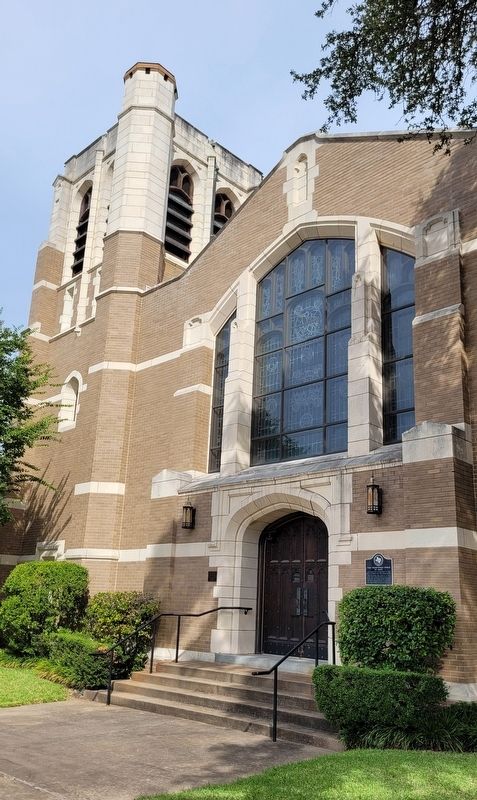 The First Presbyterian Church of Waco and Marker image. Click for full size.