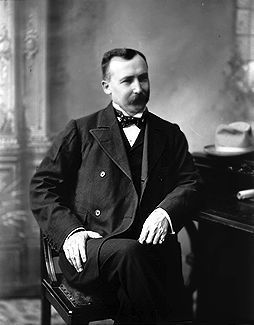 Sir Clifford Sifton. Click for full size. Sir Clifford Sifton image. Click for full size.