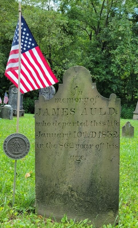 Grave of Revolutionary War Soldier<br>James Auld image. Click for full size.