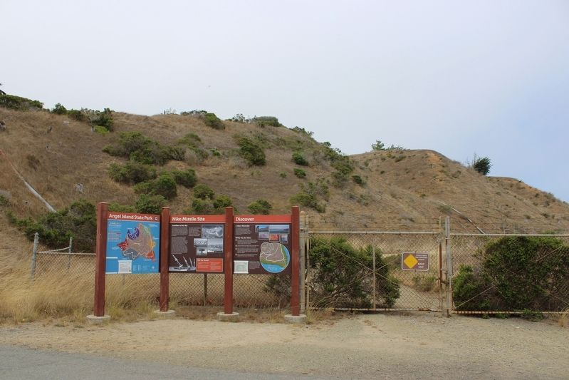Marker next to the Nike Missile Site gate image. Click for full size.