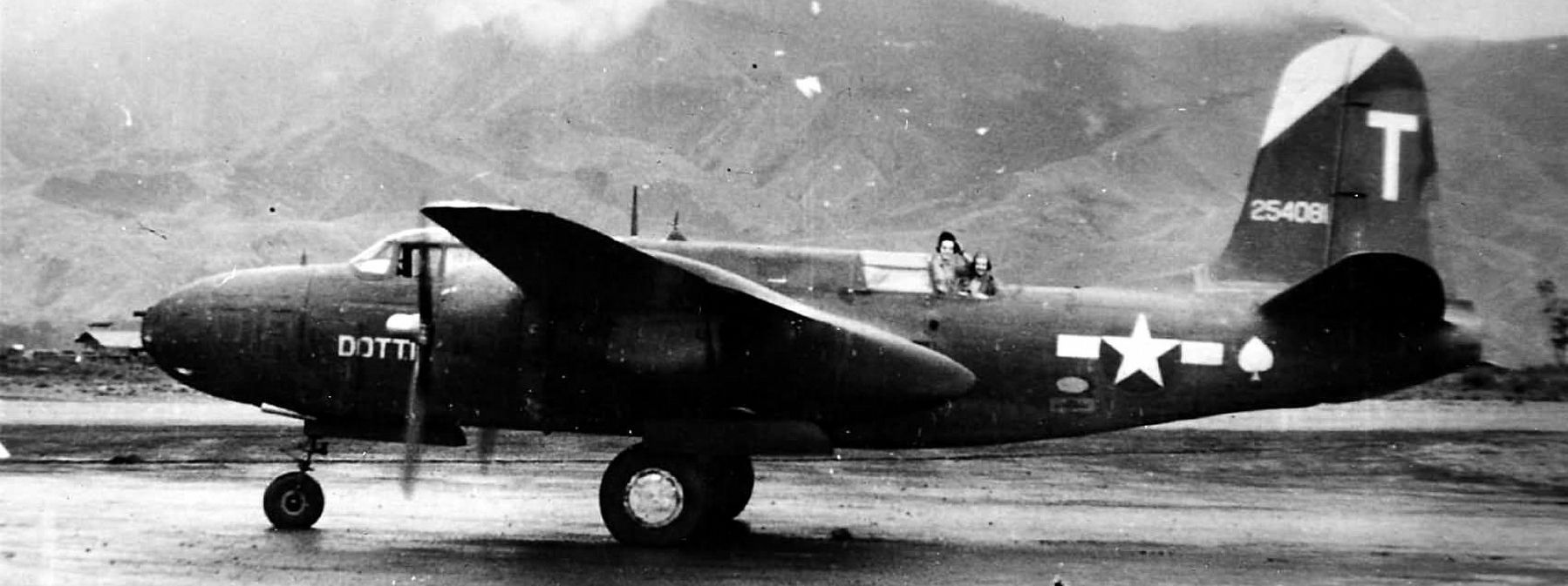 Douglas A-20G-10-DO Havoc (s/n 42-54081) of the 417th Bomb Group, 674th BS image. Click for full size.