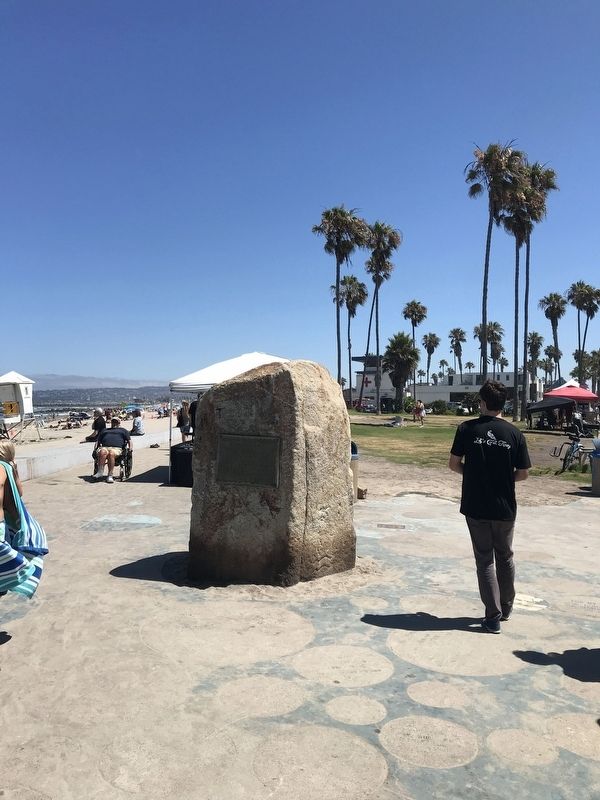 Ocean Beach Veterans Memorial image. Click for full size.