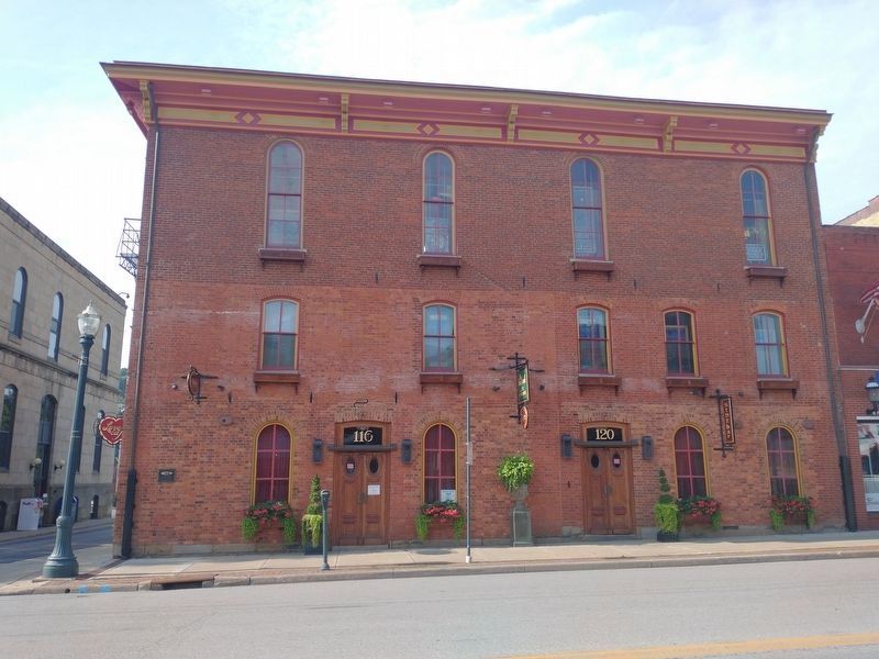 Ohio's Oldest Brick Building image. Click for full size.