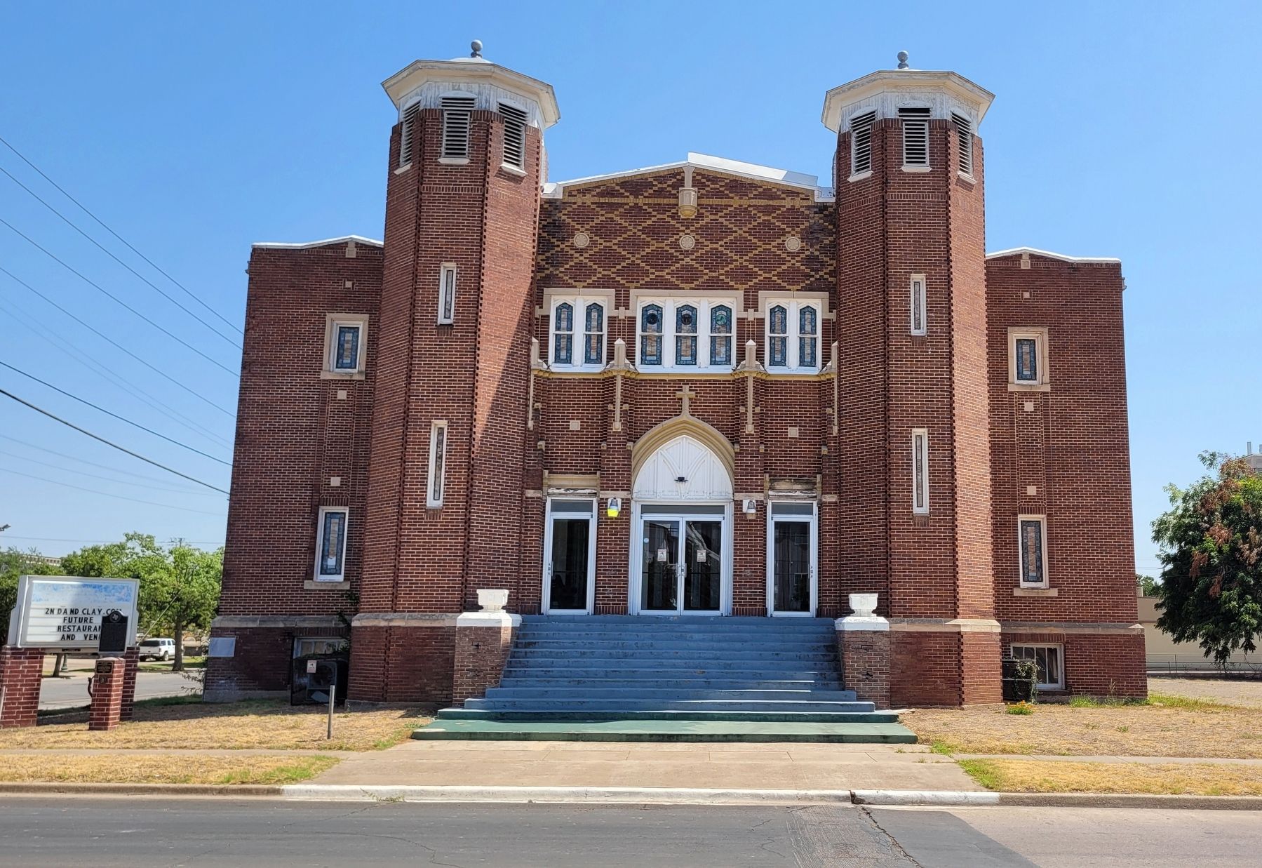 The St. James United Methodist Church image. Click for full size.