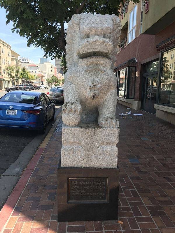 Stone Lion Marker image. Click for full size.