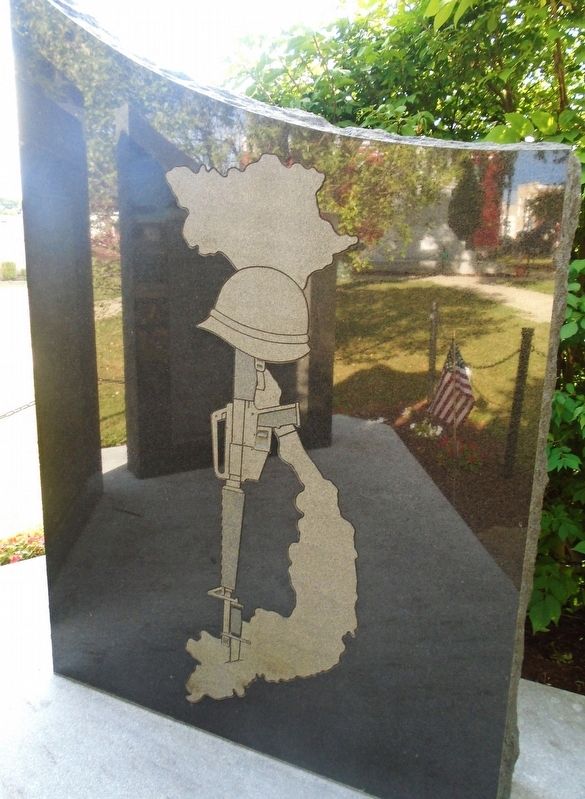 Clarion County Vietnam Veterans Memorial Battlefield Cross image. Click for full size.
