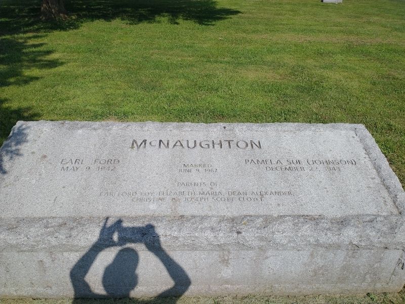 The Kenneth And George Johnson Plot Marker image. Click for full size.