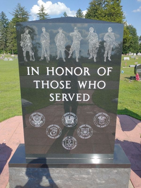 Camden Cemetery Veterans Memorial image. Click for full size.