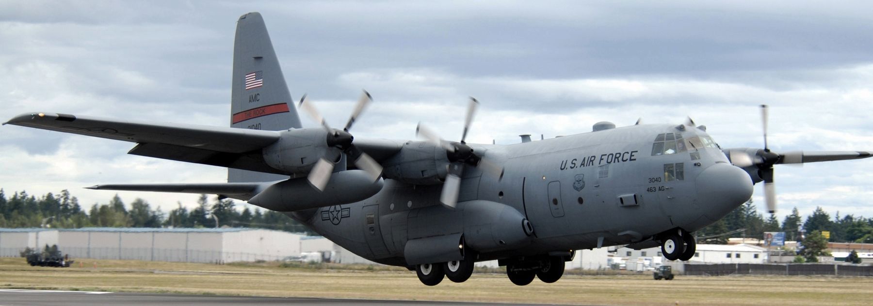 A 463 Airlift Group C-130 Hercules lands at McChord AFB, WA, for Rodeo 2007 image. Click for full size.