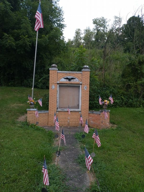 Ella Hollow Honor Roll Marker image. Click for full size.