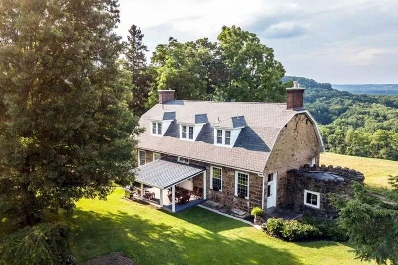 Benvenue Manor. Click for more information. Benvenue Manor image. Click for more information.