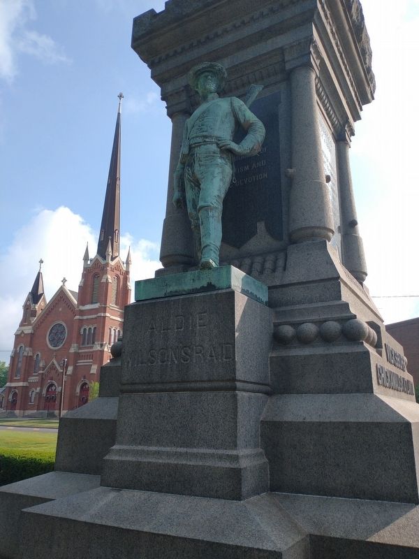 Trumbull County Civil War Memorial image. Click for full size.