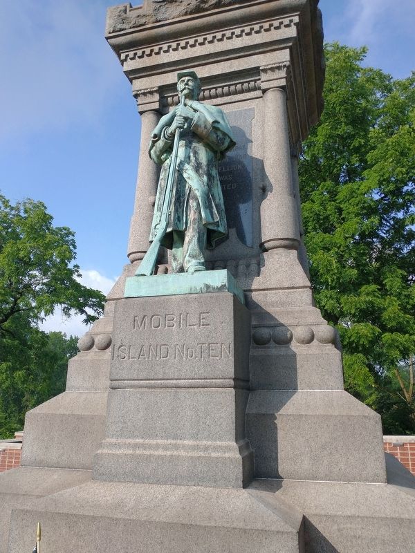 Trumbull County Civil War Memorial image. Click for full size.